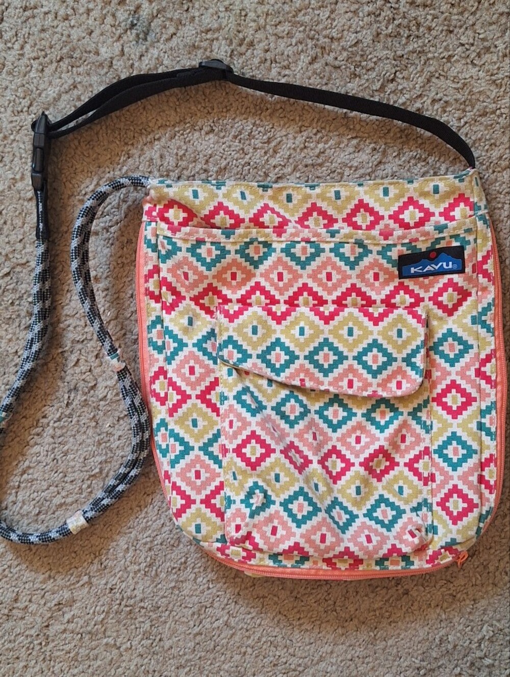 Kavu Geo Diamond Print Crossbody — Teal, Coral, Yellow & Cream